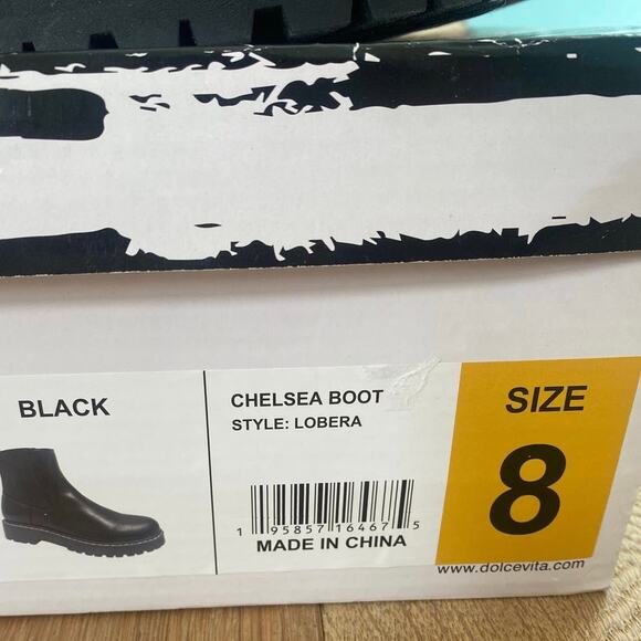 NIB Women’s Dolce Vita Black Lobera Chelsea Boot 8 - Picture 2 of 11